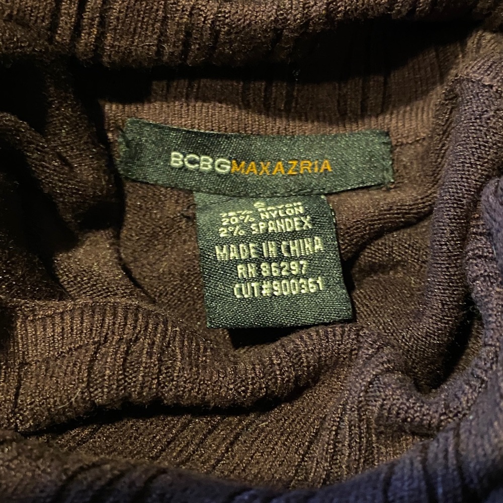 BCBG MaxAzria  DarkChocolateBrown Stretch TurtleneckSweater Excellent Condition - Picture 11 of 12